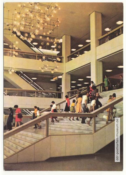 Palast der Republik, Haupttreppe - 1976