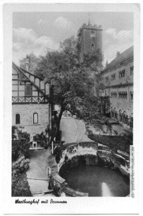 Wartburg, Innenhof mit Brunnen - 1953