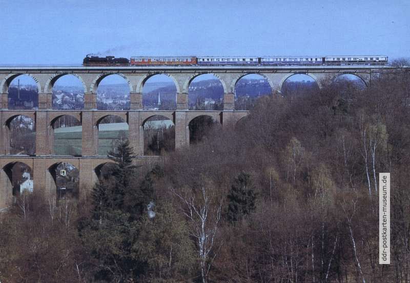 Historischer "Rheingold-Zug" auf der Göltzschtalbrücke - 1990