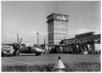 Abfertigungsgebäude des Flughafens Erfurt, AN-24 der Interflug - 1968