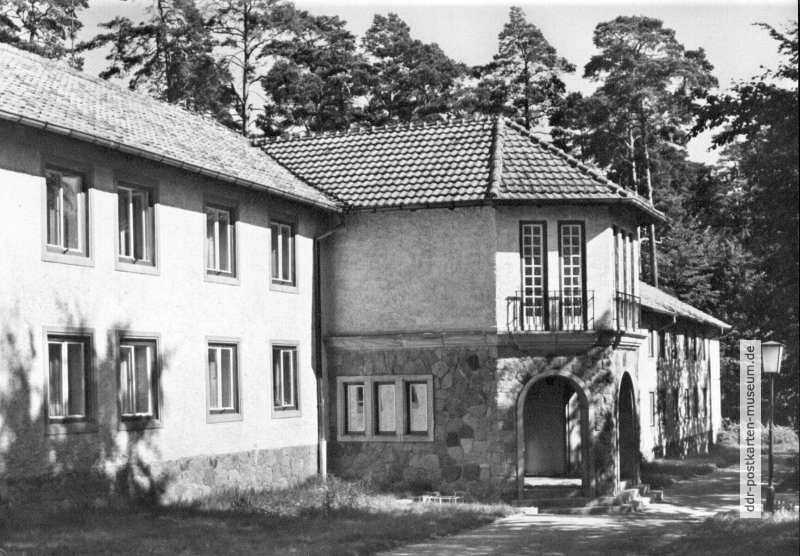 Pionierrepublik "Wilhelm Pieck" bei Altenhof, Funktionärswohnhäuser - 1964