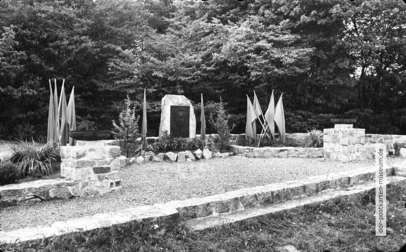 Gedenkstätte im Kinderferienlager "Werner Seelenbinder" in Güntersberge (Harz) - 1964