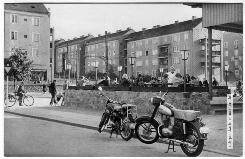 Platz der Einheit, Bahnhofstraße - 1961