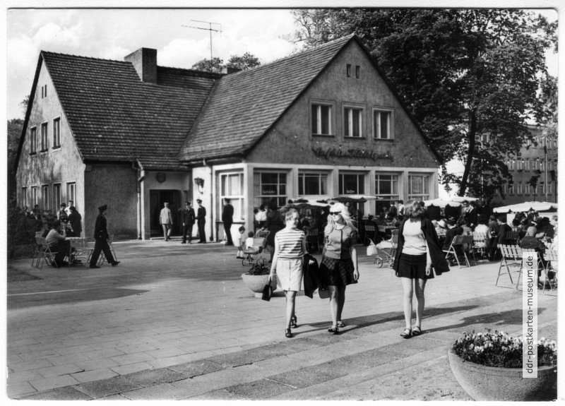 Cafe im Kleistpark - 1971