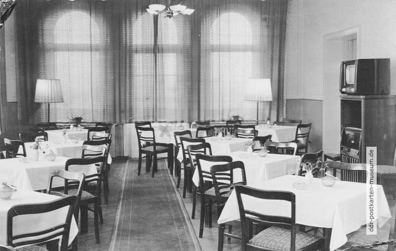 Warnemünde, HO-Gaststätte "Stoltera" - 1956