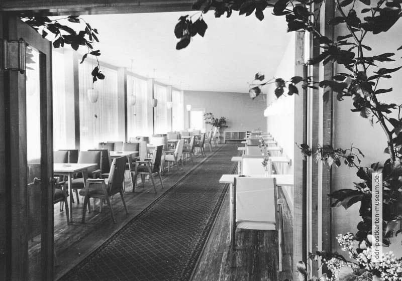 Rostock, Restaurant im HO-Hotel "Am Bahnhof" - 1962
