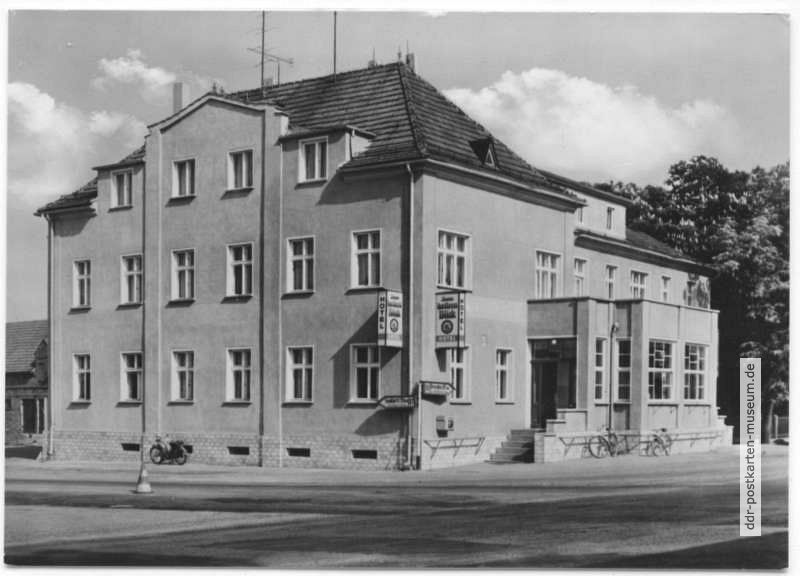 Hotel "Zum heitern Blick" - 1973