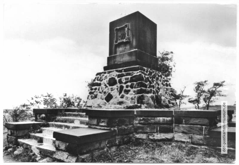 Denkmal auf der Halde des König-Friedrich-Schachtes - 1985