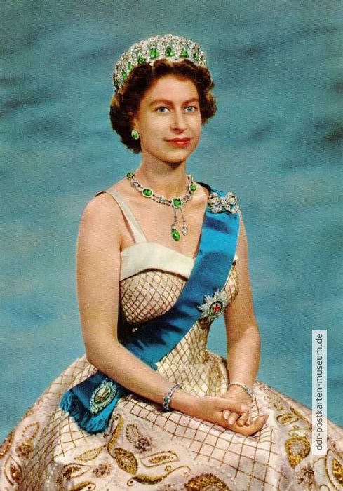 Queen Elizabeth II auf Postkarte anläßlich der Krönung vor 10 Jahren - 1963
