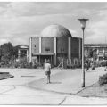 Planetarium vor der Polytechnischen Oberschule 10 - 1972