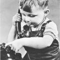 Telefonierendes Kind - 1962