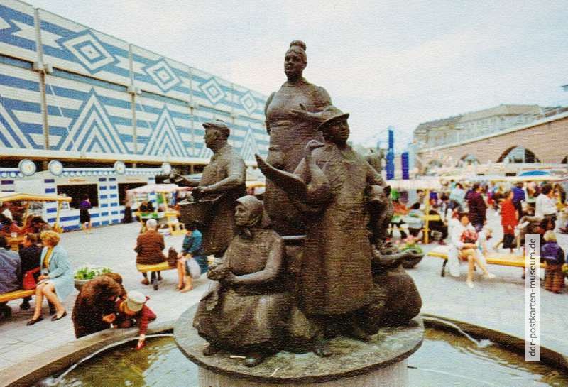 Berlin-Mitte, "Altberliner Brunnen" an der Markthalle - 1987
