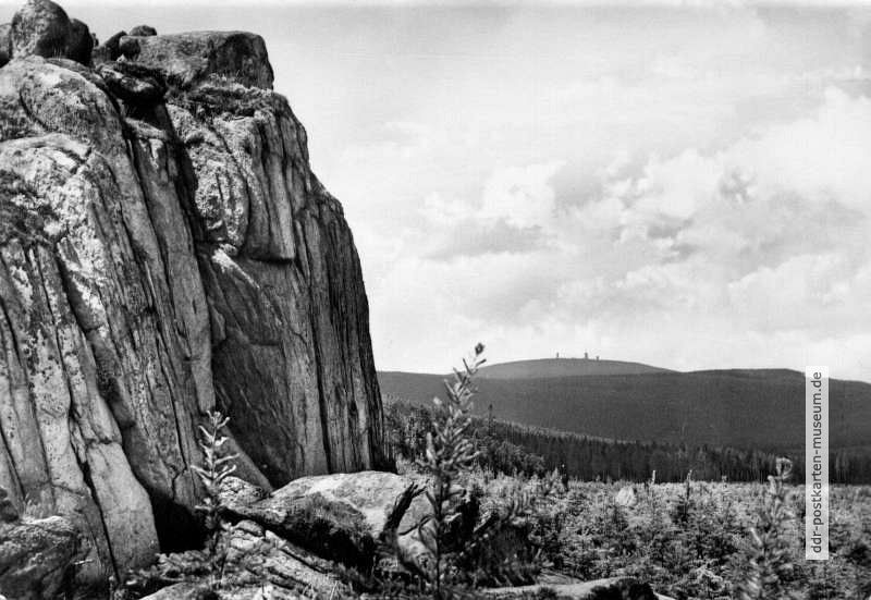 Arnoldsklippen mit Blick zum Brocken - 1975