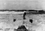 Wellenbrecher bei stürmischer See - 1977