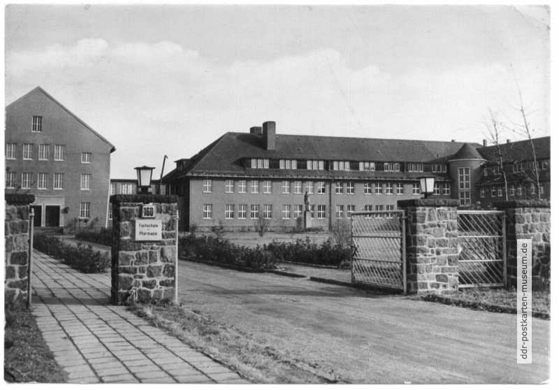 Fachschule für Pharmazie - 1961