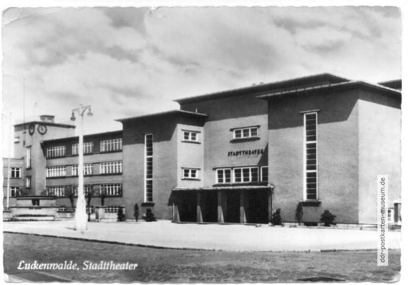 Stadttheater, Ernst-Thälmann-Oberschule - 1962