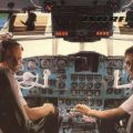 Interflug-Piloten im Cockpit der "IL 62" - 1988