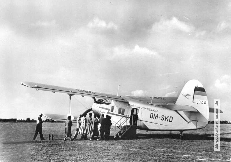 Rundflugmaschine "AN 2" mit 10 Sitzplätzen - 1957