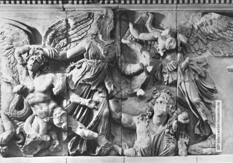 Ostfries des Großen Altars von Pergamon, Kampf der Athena gegen Alkyoneos - 1971