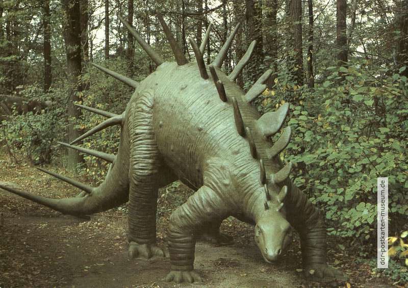 Saurierparkanlage mit Kentrurosaurus aus der Kreidezeit - 1986