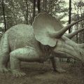 Saurierparkanlage mit Triceratops aus der Kreidezeit - 1986