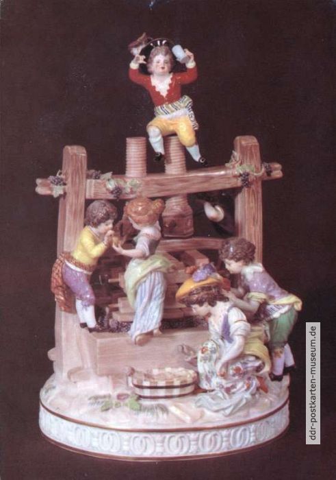 Porzellansammlung, Figurengruppe "Weinpresse" um 1790 J.K. Schönheit - 1977