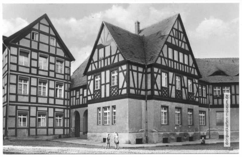 Fachwerkhäuser am Kirchplatz - 1963