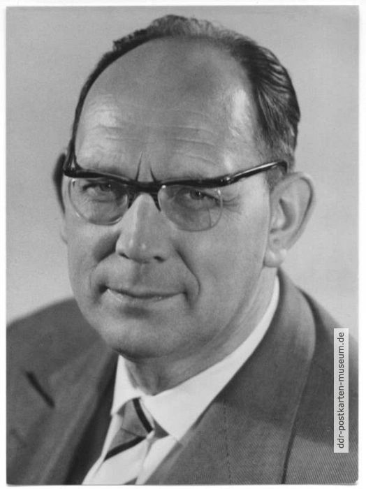 Alfred Neumann, Mitglied des Politbüro des ZK der SED und Vorsitzender des Volkswirtschaftsrates - 1964