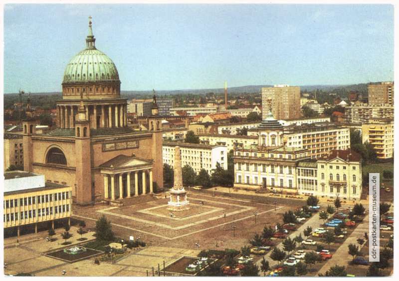 Nikolaikirche und Obelisk - 1989