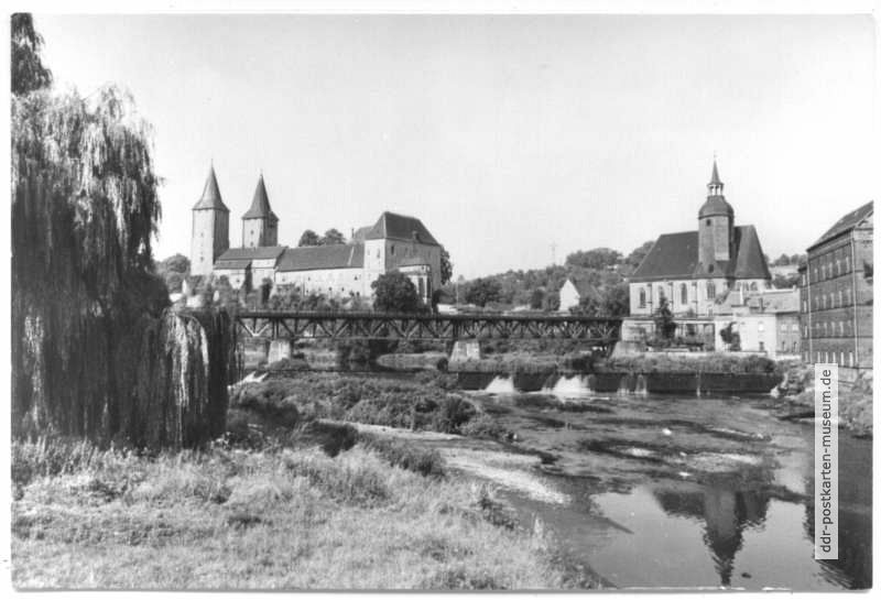 Schloß mit Bahnbrücke, Petrikirche und Schloßmühle - 1980