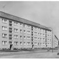 Ernst-Thälmann-Straße, Neubaublock am Kronsberg - 1976