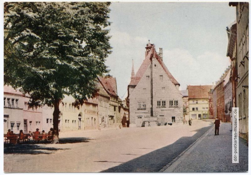 Marktplatz mit Rathaus - 1967