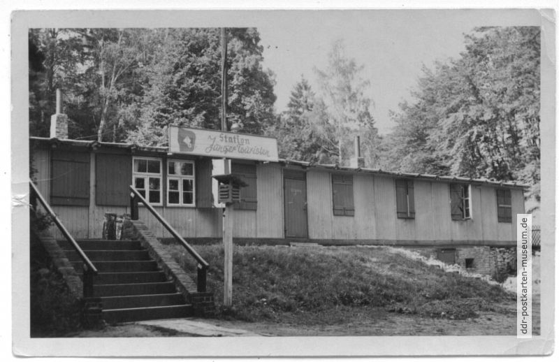 Station Junger Touristen - 1960