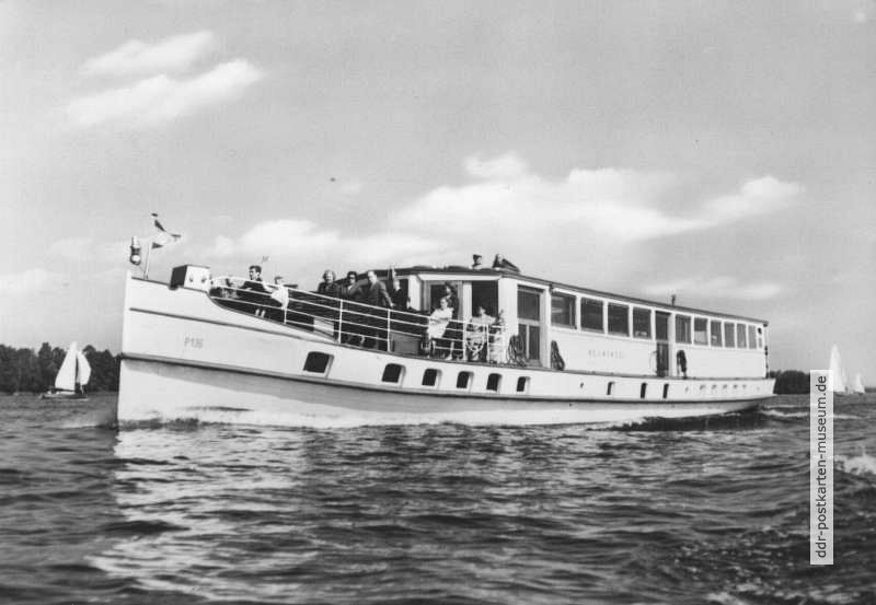 Fahrgastschiff "Adolph von Menzel" der Weißen Flotte Berlin - 1968