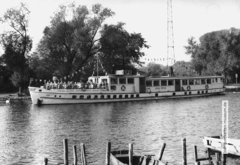 Motorschiff "Seebad Templin" der Weißen Flotte Potsdam - 1969