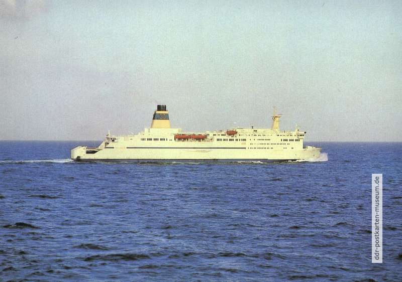 Neues Fährschiff "Trelleborg" vor der Insel Rügen - 1985