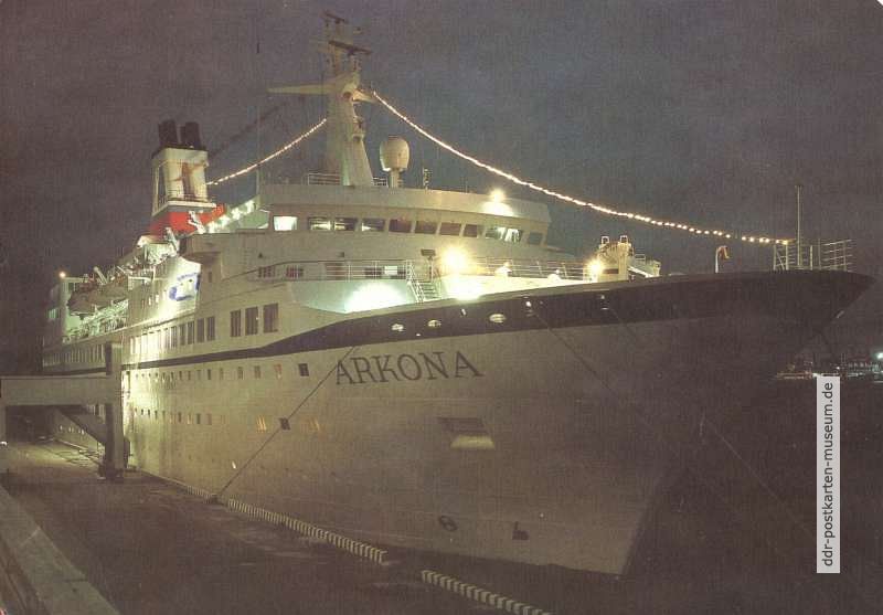 FDGB-Urlauberschiff "Arkona" im Rostocker Hafen - 1986
