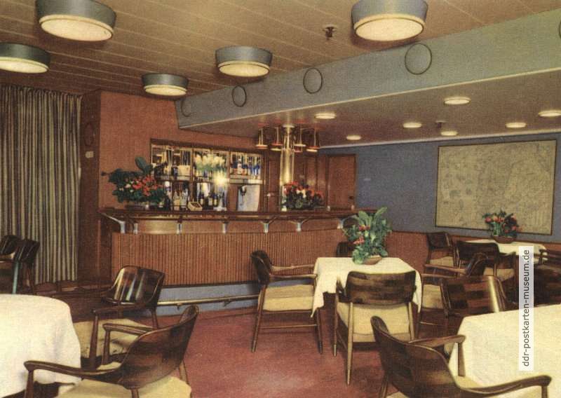 Bar im FDGB-Urlauberschiff MS "Völkerfreundschaft" - 1961