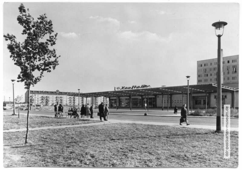 HO-Kaufhalle im Neubaugebiet "Neue Zeit" - 1975