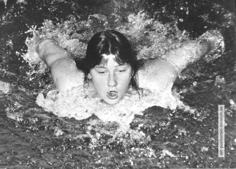 Rosemarie Kother (SC Dynamo Berlin), 1975 zweifache Weltmeisterin im Schwimmen - 1979
