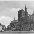 Alter Markt mit Rathaus und Kirche - 1972