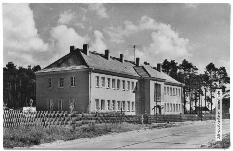 Staatlicher Forstwirtschaftsbetrieb, Verwaltungsgebäude - 1960