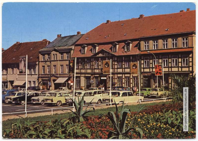 Fachwerkhäuser am Markt, Löwen-Apotheke - 1978
