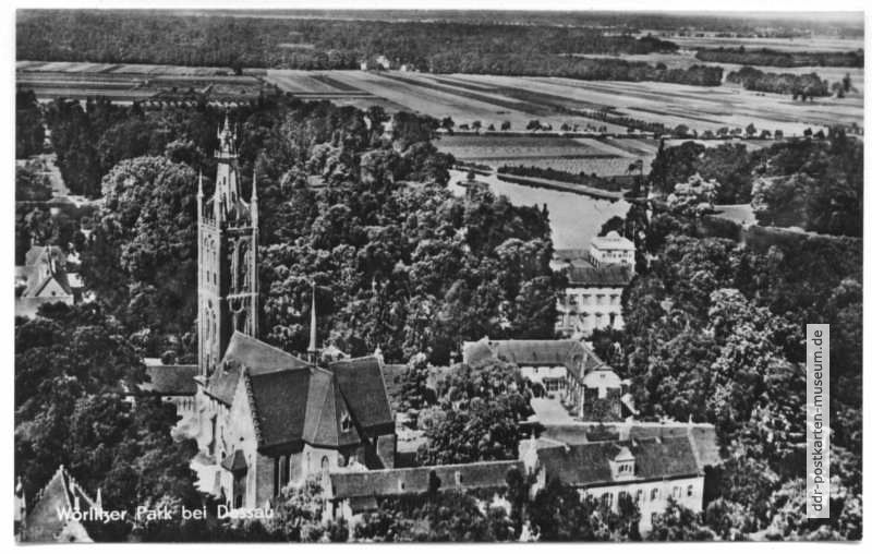 Blick über die Stadtkirche und zur Elbe - 1961