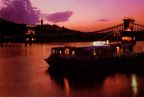 Sonnenuntergang in Budapest mit Kettenbrücke und Fischerbastei - 1982