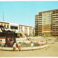 Spielbrunnen, Jugendclub und Post an der Matenzeile - 1989