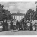 Blick zum Brandenburger Tor Unter den Linden - 1966