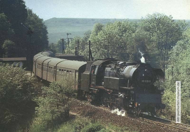 Dampflok 65 1015-0 mit Personenzug P 8075 bei Gera-Kaimberg - 1988