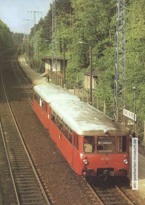 Dieselzug für Kurzstrecken der Deutschen Reichsbahn ("Ferkeltaxe") - 1985