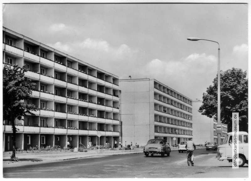 Neubauten an der Ernst-Thälmann-Straße - 1979
